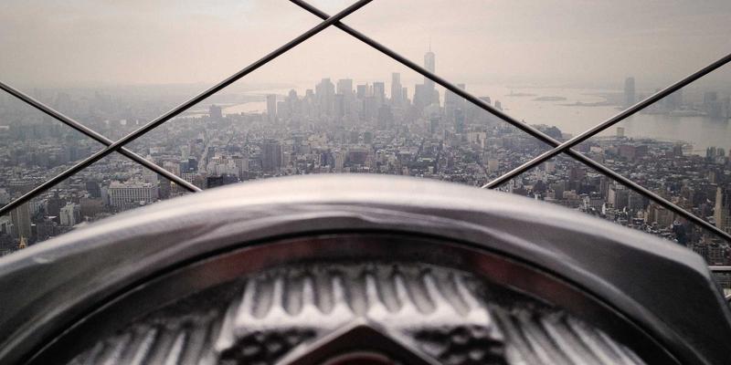 打破黑盒:用P4语言与可编程交换机(如Tofino)重塑网络数据平面